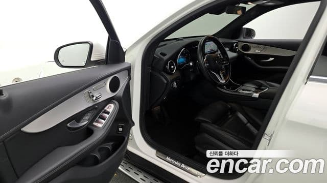 Mercedes-Benz GLC-Class 2022 — Şəkil 10/20