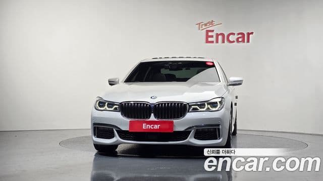 BMW 7 Series 2019 — Photo 9/20