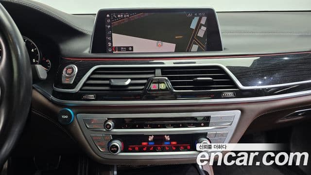 BMW 7 Series 2019 — Photo 10/20