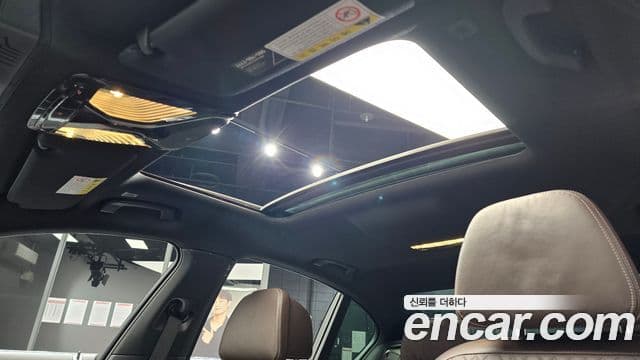 BMW 7 Series 2019 — Photo 3/20