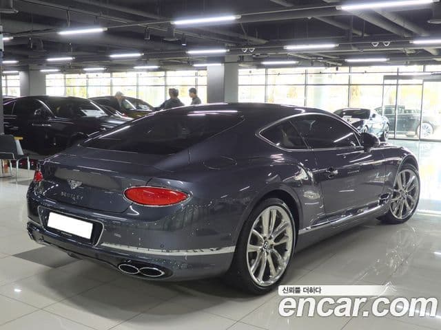 Bentley Continental GT 2020 — ფოტო 2/15