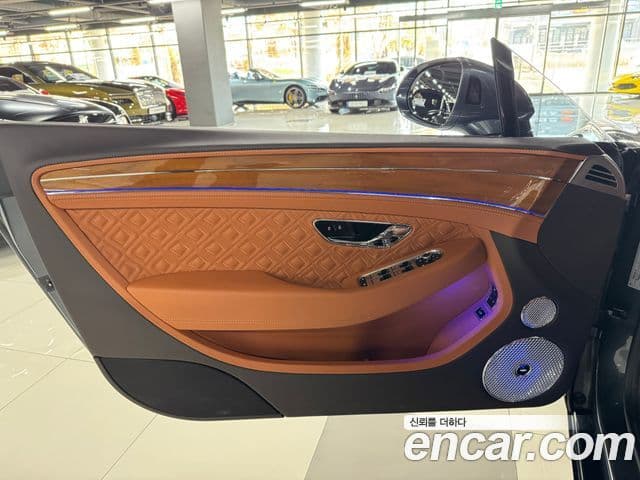 Bentley Continental GT 2020 — ფოტო 9/15