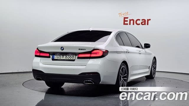BMW 5 Series 2021 — Photo 19/20