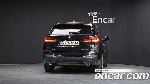 BMW X1 2021 — ფოტო 14/20