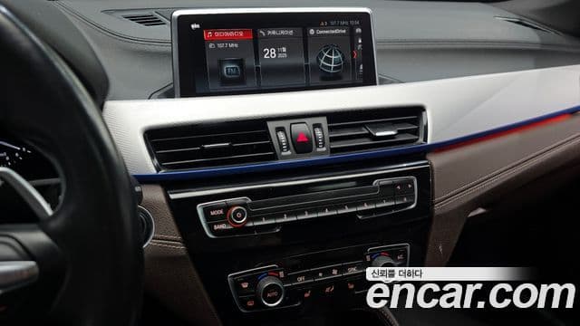 BMW X1 2021 — ფოტო 19/20