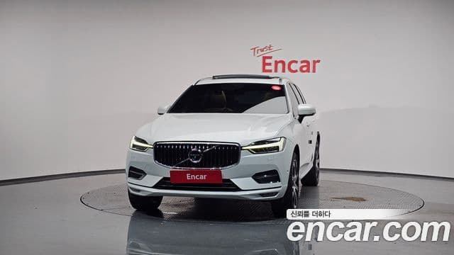 Volvo XC60 2018 — Фото 3/20