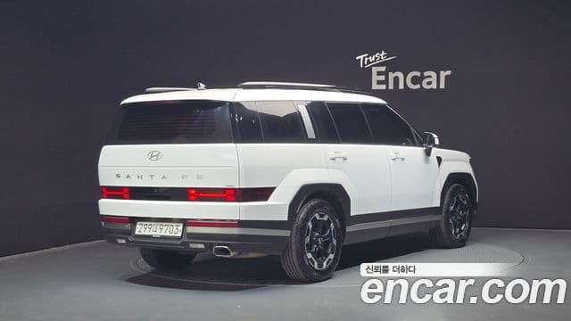 Hyundai Santa Fe 2023 — Фото 2/20