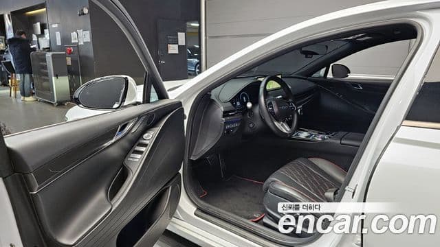 Genesis Electrified G80 2022 — ფოტო 11/20