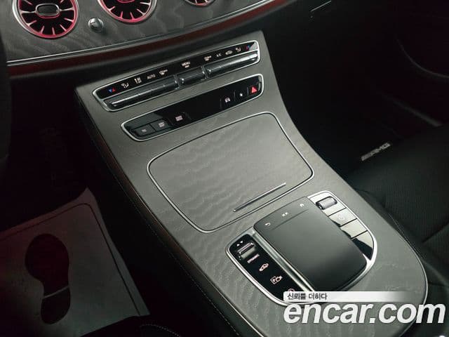 Mercedes-Benz E-Class 2022 — Şəkil 13/19