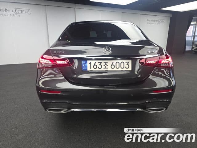 Mercedes-Benz E-Class 2022 — Şəkil 16/19