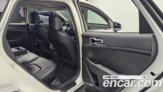 Kia Sportage 2022 — Şəkil 13/20