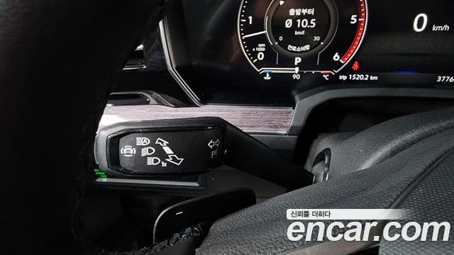 Volkswagen Touareg 2023 — ფოტო 9/20