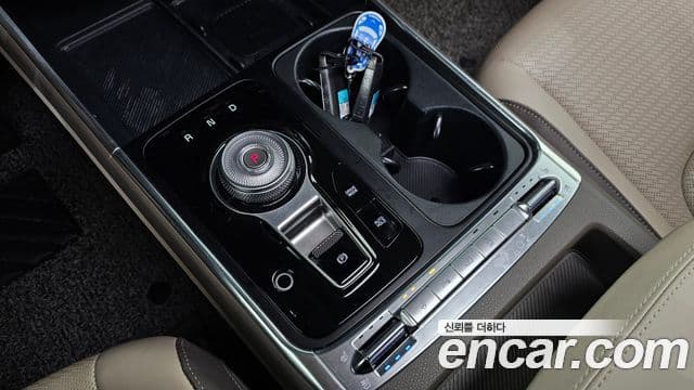 Kia Carnival 2023 — Şəkil 9/20