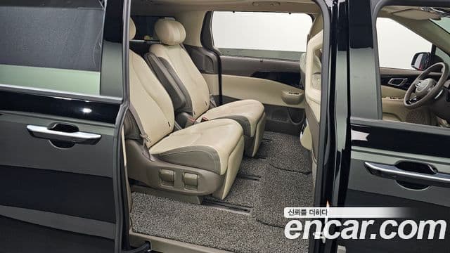 Kia Carnival 2023 — Şəkil 12/20