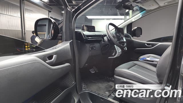 Hyundai Staria 2021 — Şəkil 10/20