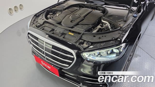 Mercedes-Benz S-Class 2022 — Photo 19/20