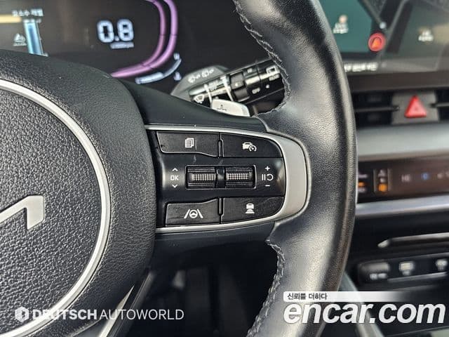 Kia Sportage 2022 — ფოტო 17/20