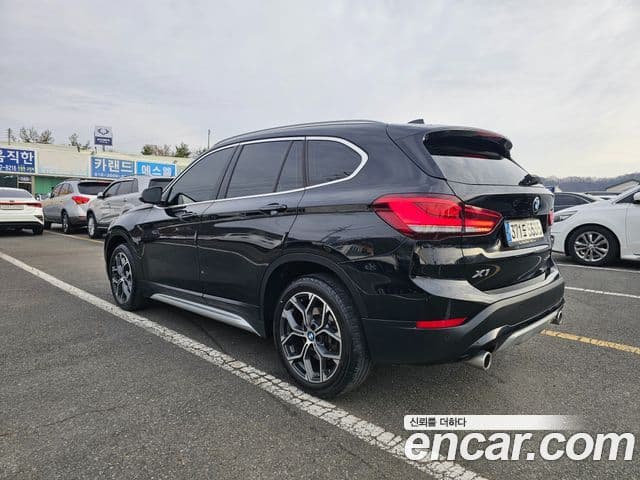 BMW X1 2021 — ფოტო 5/20