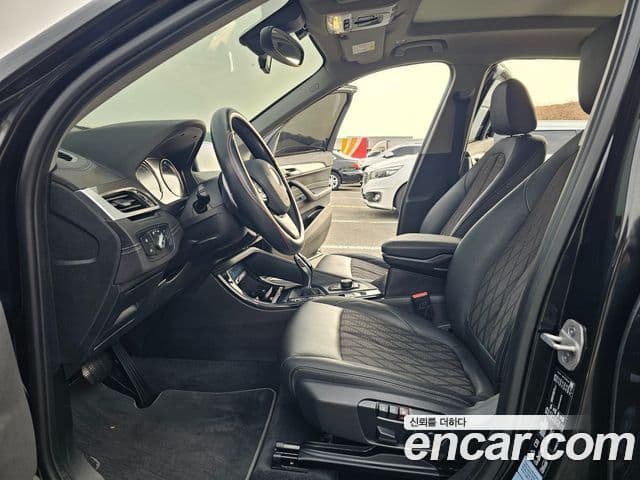 BMW X1 2021 — ფოტო 8/20