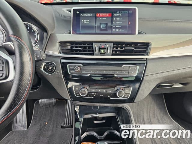 BMW X1 2021 — ფოტო 15/20
