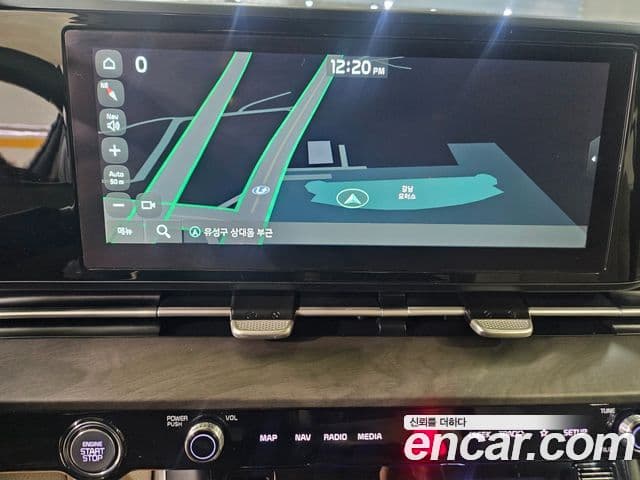 Kia Carnival 2021 — ფოტო 9/16