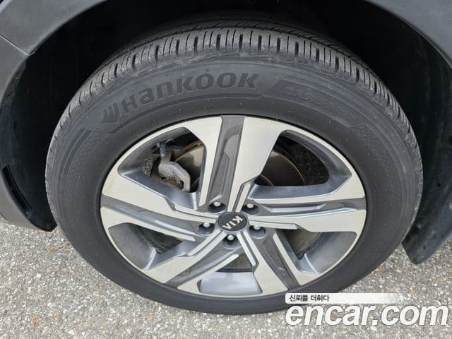 Kia Sorento 2021 — ფოტო 20/20