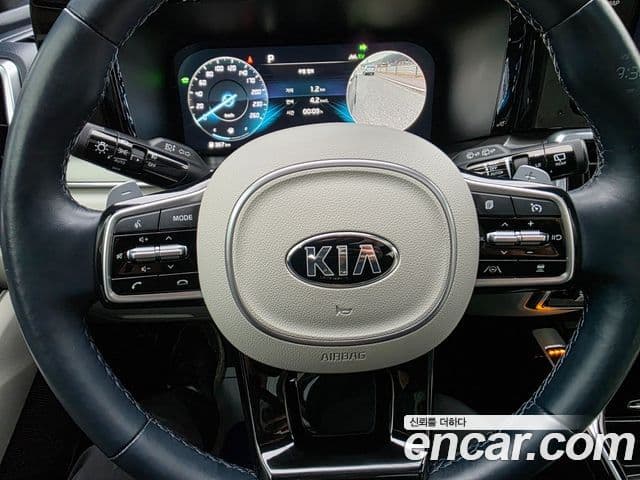 Kia Sorento 2021 — ფოტო 2/20