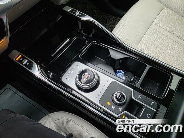 Kia Sorento 2021 — ფოტო 7/20