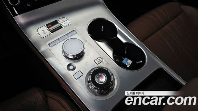 Genesis GV70 2025 — ფოტო 9/20