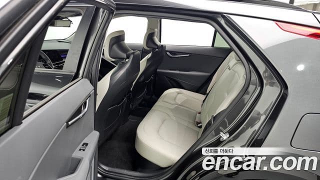 Kia Niro 2022 — Şəkil 11/20