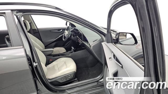 Kia Niro 2022 — Şəkil 12/20