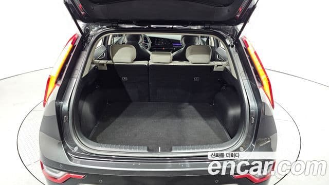 Kia Niro 2022 — Şəkil 20/20