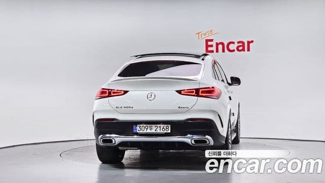 Mercedes-Benz GLE-Class 2023 — ფოტო 4/20