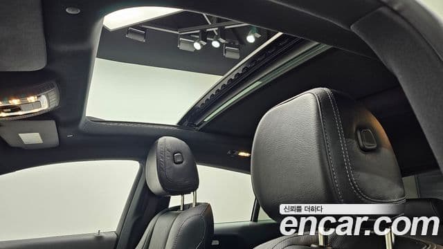 Mercedes-Benz GLE-Class 2023 — ფოტო 19/20