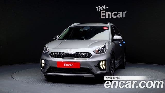 Kia Niro 2020 — ფოტო 3/20