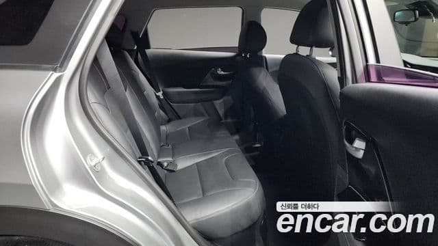 Kia Niro 2020 — ფოტო 12/20