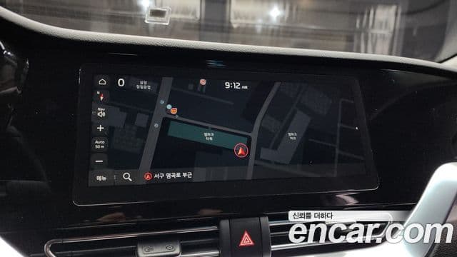 Kia Niro 2020 — ფოტო 15/20