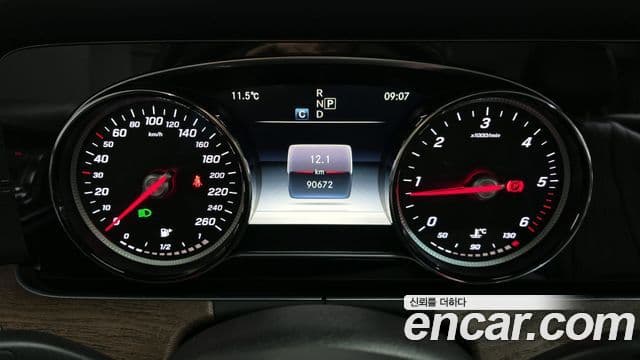 Mercedes-Benz E-Class 2018 — ფოტო 6/20
