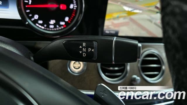 Mercedes-Benz E-Class 2018 — ფოტო 7/20