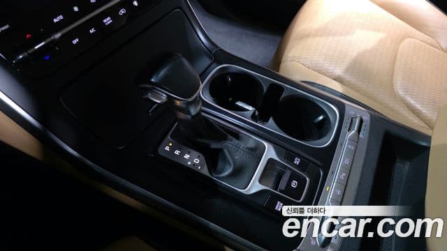 Kia Carnival 2021 — Şəkil 9/20
