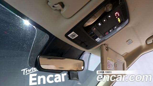Kia Carnival 2021 — Şəkil 18/20
