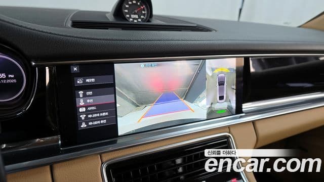Porsche Panamera 2018 — Şəkil 15/20