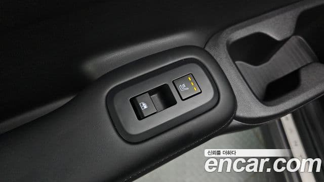 Hyundai Santa Fe 2024 — ფოტო 19/20