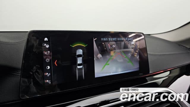 BMW 5 Series 2018 — Şəkil 15/20