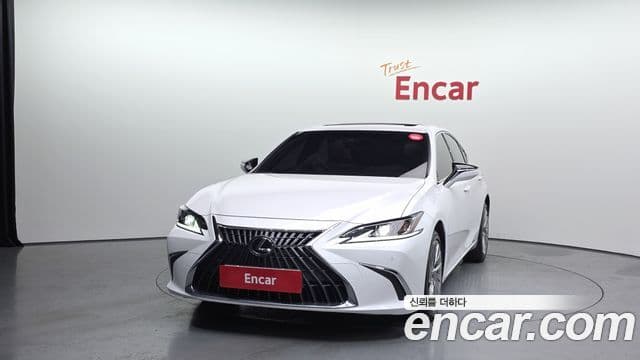 Lexus ES300h 2022 — ფოტო 3/20