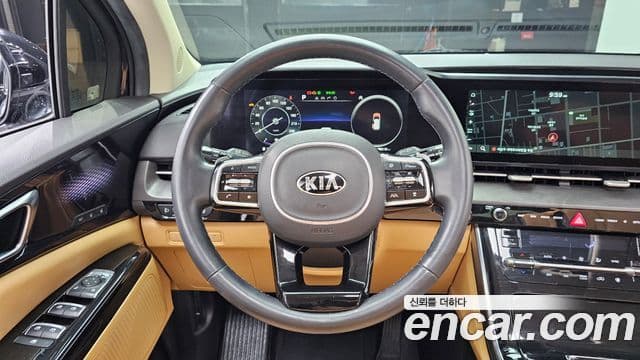 Kia Carnival 2021 — ფოტო 1/20