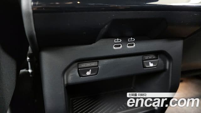 BMW 5 Series 2024 — ფოტო 19/20