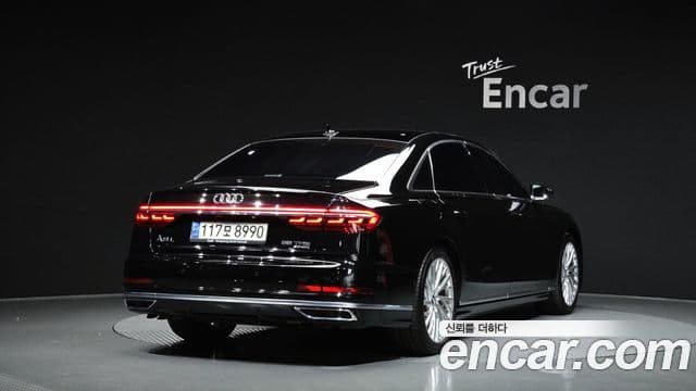 Audi A8 2020 — ფოტო 2/20