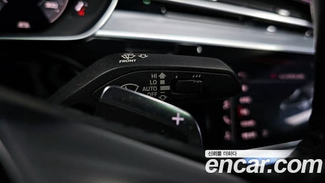 Audi A8 2020 — ფოტო 9/20