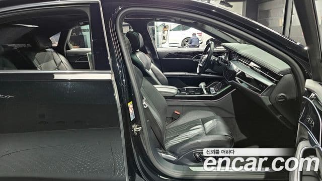 Audi A8 2020 — ფოტო 10/20